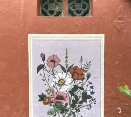 Stumbled upon this delicate flower mural in Singapore.